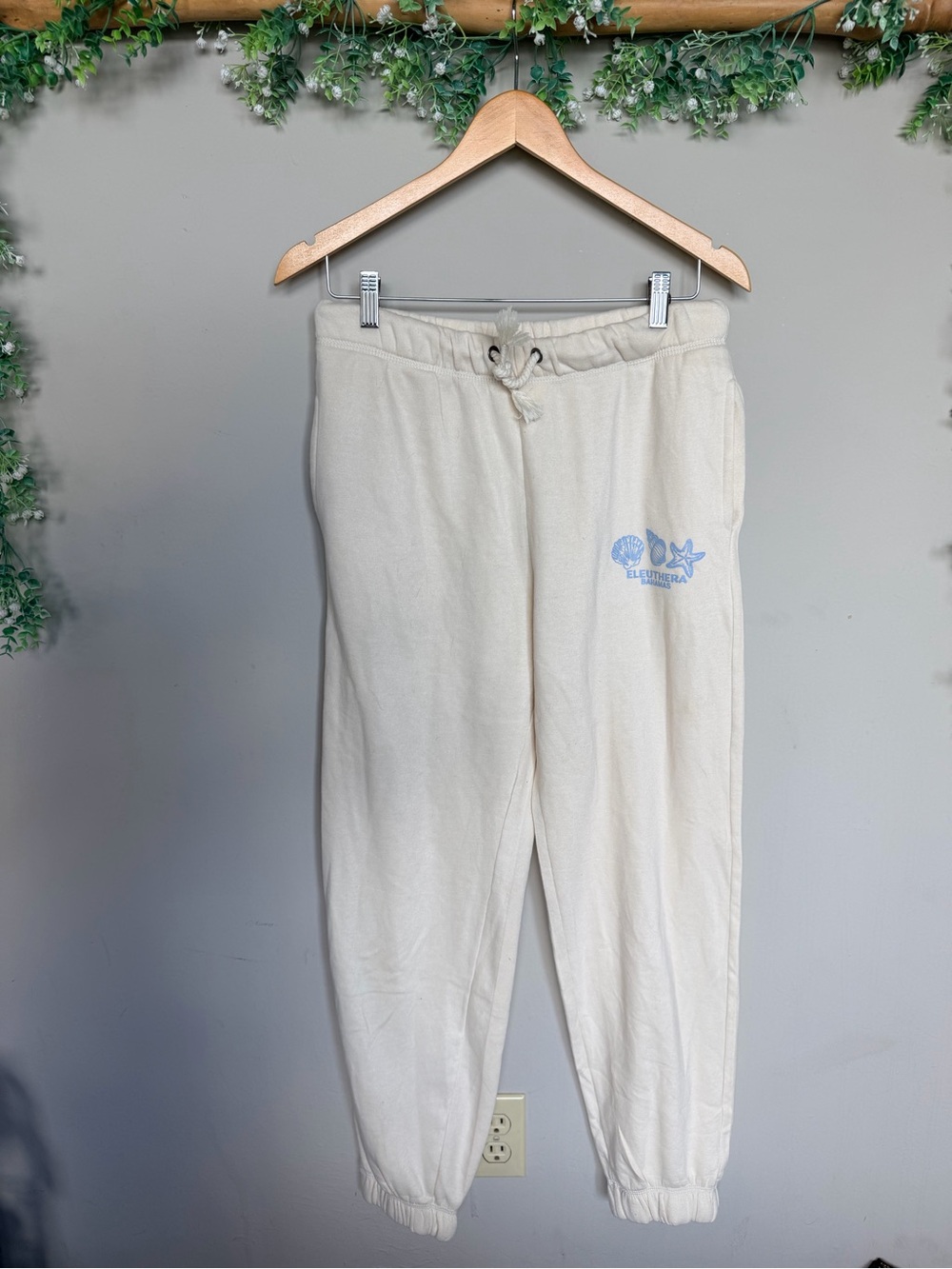 Ocean Drive Coastal Jogger Pants Cream M